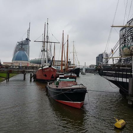 Ferienwohnung Koralle - Am Wasser Bremerhaven Eksteriør billede