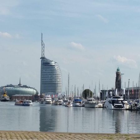 Ferienwohnung Koralle - Am Wasser Bremerhaven Eksteriør billede